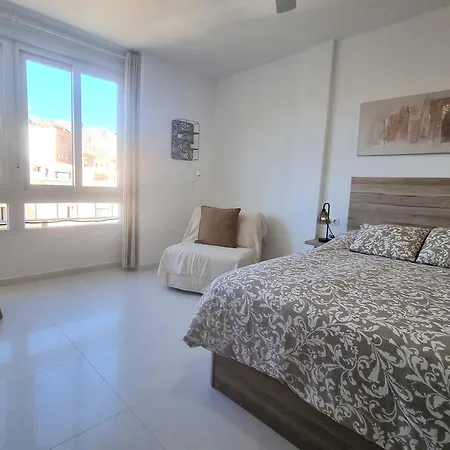 Precioso Estudio, Centro